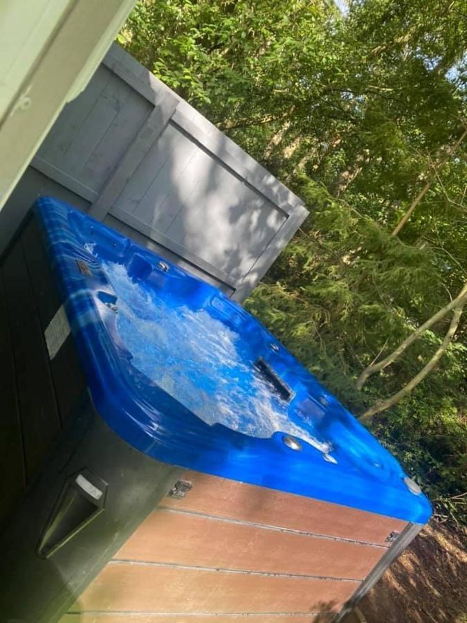 Hotel Jax Retreat Hot Tub And Free Golf à Felton  Extérieur photo